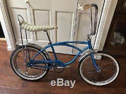 blue schwinn stingray