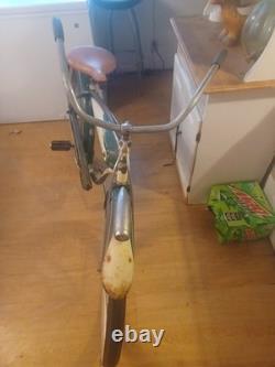 1940s vintage Schwinn Excelsior bicycle