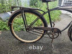 1950s Schwinn Hornet Mens Tank Bike Vintage S7 Middleweight Black And Cream 26