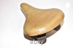 1952 Schwinn Cruiser Bicycle PERSONS SEAT Vintage Mens 26 Bike SADDLE Part