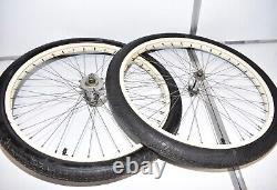 1952 Schwinn Spitfire Bicycle S2 WHEEL SET New Departure Hub Nice Bike Tires