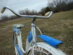 1961 Schwinn Starlet Ladies Vintage Tank Bike Hollywood Corvette Jaguar S7 Rack