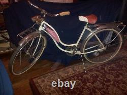 1962 Schwinn Debutante vintage bicycle Chicago, Illinois