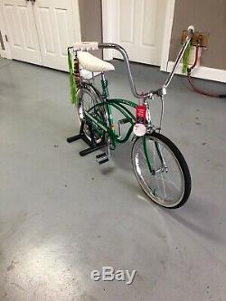 1964 schwinn stingray deluxe bicycle muscle bike vintage restored