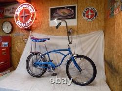 1966 Schwinn Deluxe Stingray 2-speed Banana Seat Muscle Bike Fastback Vintage S2