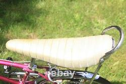 1966 Schwinn Sting-Ray Fastback bicycle, vintage muscle bike, rare violet Stingray