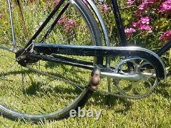 1966 Schwinn Traveler (Vintage Bicycle)