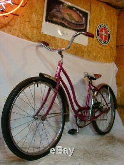 1967 Schwinn Hollywood Ladies 24 Beach Cruiser Bicycle Vintage Magenta Purple S7