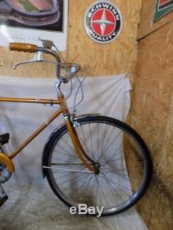 1967 Schwinn Racer Radiant Coppertone Gold Road Cruiser Bike Vintage Bicycle S5