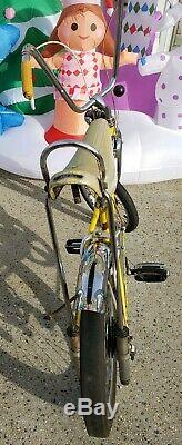 1968 Schwinn Stingray Lemon Peeler Krate Vintage Banana Seat Muscle Bike