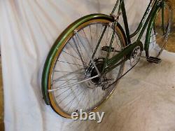 1970 Schwinn Suburban Ladies 5-speed Bike Campus Green Vintage Breeze Collegiate