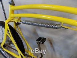 1970s SWING BIKE VINTAGE TRICK RIDING MUSCLE BICYCLE SWINGBIKE SCHWINN YELLOW 76