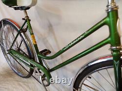 1972 Schwinn Breeze Ladies Green Vintage Road Cruiser Bike Collegiate Hollywood