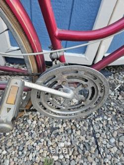 1972 Schwinn Suburban 10-speed Road Cruiser Bike Vintage Collegiate Breeze Red