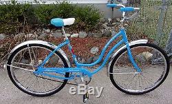 1973 SCHWINN 26 HOLLYWOOD LADIES CRUISER VINTAGE BLUE BICYCLE! EXCELLENT