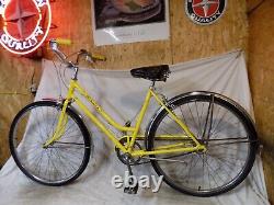 1973 Schwinn Breeze Ladies 3-speed Vintage Road Cruiser Bike Suburban Collegiate