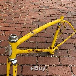 1973 Schwinn Sting-ray Fastback Bicycle Frame Yellow Vintage Rare