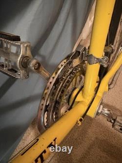 1973 Schwinn Varsity 10-Speed Road Bike- Vintage Chicago Steel Classic in Yellow