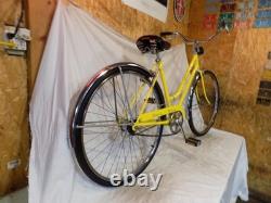 1974 Schwinn Breeze Ladies 3-speed Road Cruiser Bike Collegiate Racer Vintage