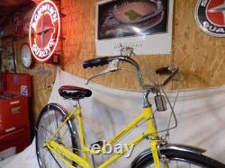1974 Schwinn Breeze Ladies 3-speed Road Cruiser Bike Collegiate Racer Vintage