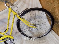 1974 Schwinn Breeze Ladies 3-speed Road Cruiser Bike Collegiate Racer Vintage