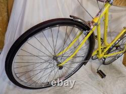 1974 Schwinn Breeze Ladies 3-speed Road Cruiser Bike Collegiate Racer Vintage