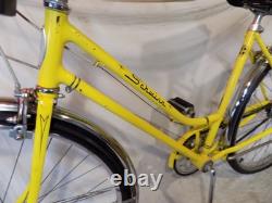 1974 Schwinn Breeze Ladies 3-speed Road Cruiser Bike Collegiate Racer Vintage