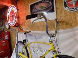 1975 Schwinn Stingray Manta Ray 5-speed Fastback Collegiate Sport Vintage Bike