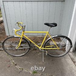 1975 Schwinn Varsity Mens 10-speed Road Bike Vintage Continental Kool Lemon 27