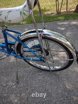 1976 Schwinn Fair Lady Stingray Bicycle Banana Seat Blue Vintage