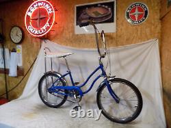 1976 Schwinn Fair Lady Stingray Muscle Bike Banana Seat Blue Vintage Slik Chik