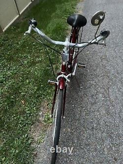 1980s Schwinn World Tourist Road Bike Vintage Cruiser 10 Speed VTG