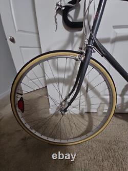 1988 29 Schwinn World Sport Mens 12 Speed Vintage Bike