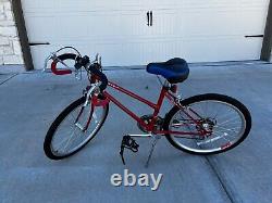 1988 Vintage Red Schwinn 10 speed bicycle, many new parts, rides great