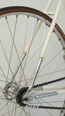 21 1972 vintage Schwinn Paramount track bicycle