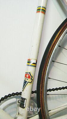 21 1972 vintage Schwinn Paramount track bicycle