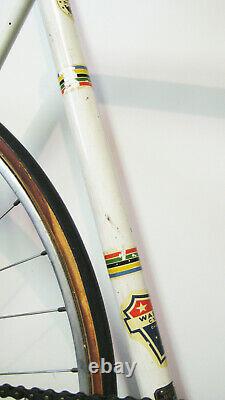 21 1972 vintage Schwinn Paramount track bicycle