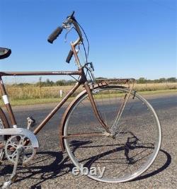 Chicago Schwinn Bicycle, Brown 3 Speed World Tourist Bike, Serial# 2006343