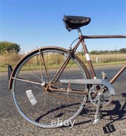 Chicago Schwinn Bicycle, Brown 3 Speed World Tourist Bike, Serial# 2006343
