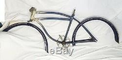 Early 1940s SCHWINN THE WORLD BIKE SPRINGER BICYCLE FRAME VINTAGE 40s FENDERS
