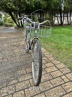 Elegant Vintage Sunbeam Bicycle Made in England