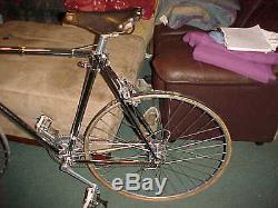 L@@k, Vintage 1972 Schwinn Paramount Chrome Bicycle Campangolo # D72219 L@@k