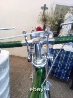 Late 1960's Or Early 70's Vintage Schwinn Varsity 10 Speed Road Bike
