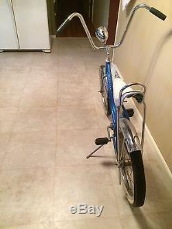 Lot of 3 Vintage Schwinn Bicycles