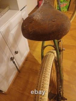 Men's Hawthorne. Ward Balloon Tire Bicycle 1940's Vintage Pre-War Tank Bike