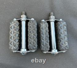 NOS VTG SCHWINN 1960's 20 BALLOON BIKE LARGE DIAMOND PEDALS 1/2 AXLES CHROME