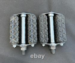 NOS VTG SCHWINN 1960's 20 BALLOON BIKE LARGE DIAMOND PEDALS 1/2 AXLES CHROME