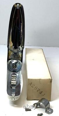 NOS vintage Delta SCHWINN S middleweight Bicycle TORPEDO Light Model A2874J NOS vintage Delta SCHWINN S middleweight Bicycle TORPEDO Light Model A2874J