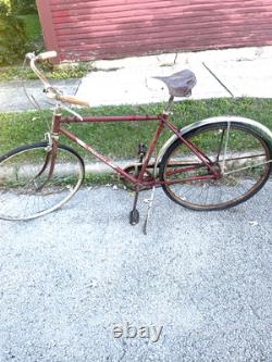 Old antique vintage schwinn bike