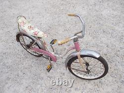 Original Vintage Schwinn Stingray Pixie bicycle Garage Find Survivor medallion